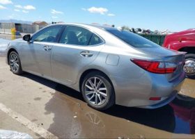 2017 Lexus ES300h