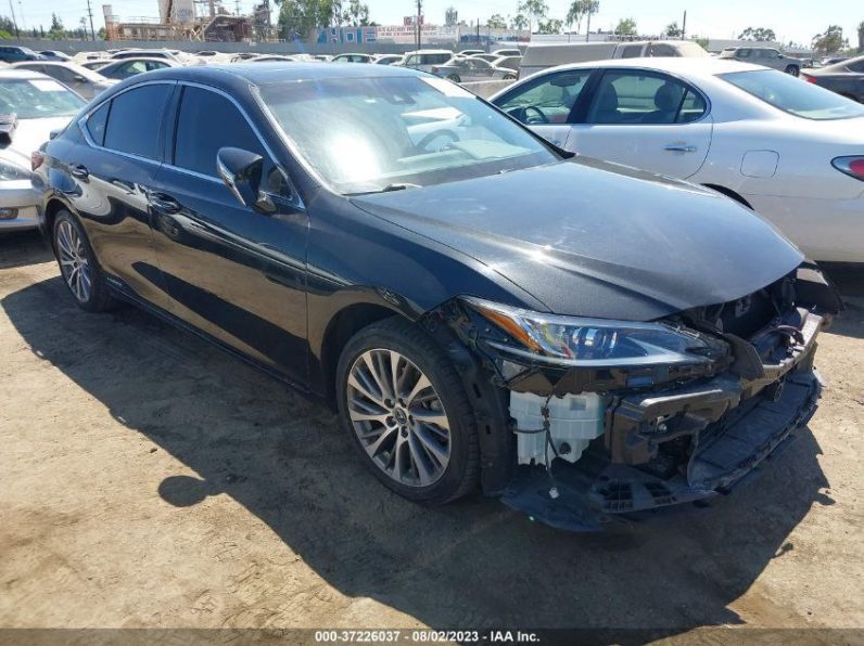 2021 Lexus ES 300h